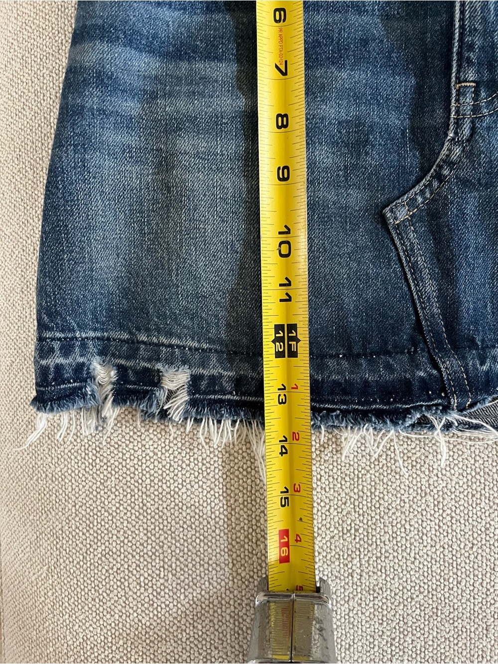 MADEWELL Classic style Denim Mini Skirt Distressed Frayed Hem size 23 EUC - Picture 5 of 14